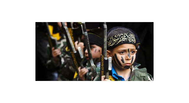 L'endoctrinement martial des enfants israéliens et palestiniens