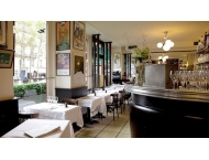 Meilleurs restaurants de Paris - Chez René, sa mousse au chocolat, ses desserts